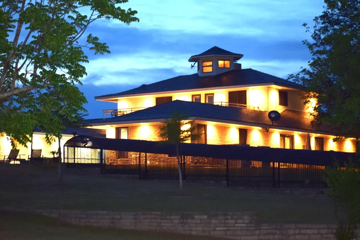 Dry River Ranch House in the evening light.